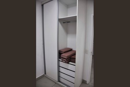 Apartamento para alugar com 95m², 3 quartos e 2 vagas Apartamento para alugar com 95m², 3 quartos e 2 vagasDetalhe - Quarto 03
