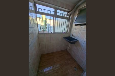 Área de serviço de apartamento para alugar com 1 quarto, 60m² em Jardim Marica, Mogi das Cruzes