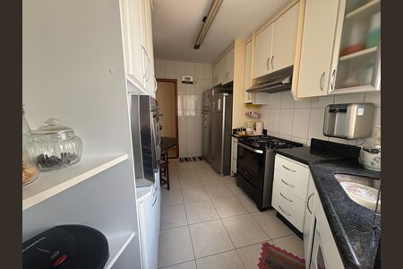 Cozinha de apartamento à venda com 3 quartos, 131m² em Setor Bueno, Goiânia