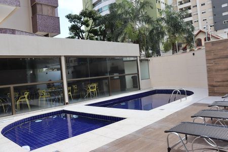 Apartamento à venda com 131m², 3 quartos e 3 vagasPiscina