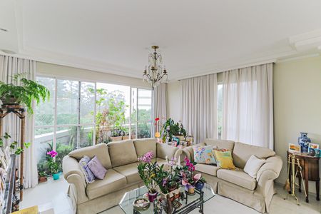 Sala de apartamento à venda com 4 quartos, 185m² em Vila Suzana, São Paulo
