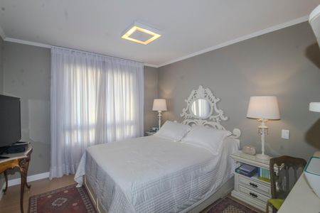 Apartamento à venda com 125m², 2 quartos e 2 vagas Apartamento à venda com 125m², 2 quartos e 2 vagasSuite