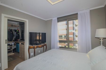 Apartamento à venda com 125m², 2 quartos e 2 vagas Apartamento à venda com 125m², 2 quartos e 2 vagasSuite