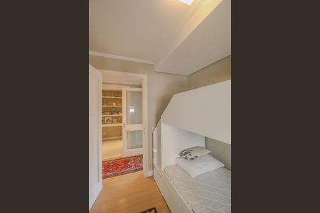 Apartamento à venda com 125m², 2 quartos e 2 vagas Apartamento à venda com 125m², 2 quartos e 2 vagasQuarto