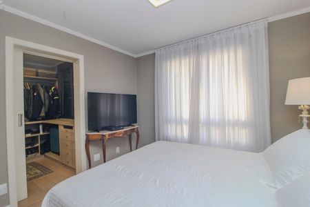 Apartamento à venda com 125m², 2 quartos e 2 vagas Apartamento à venda com 125m², 2 quartos e 2 vagasSuite