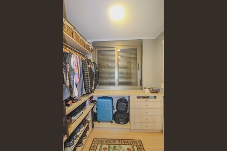 Apartamento à venda com 125m², 2 quartos e 2 vagas Apartamento à venda com 125m², 2 quartos e 2 vagasCloset