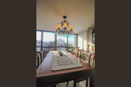 Apartamento à venda com 125m², 2 quartos e 2 vagas Apartamento à venda com 125m², 2 quartos e 2 vagasSala