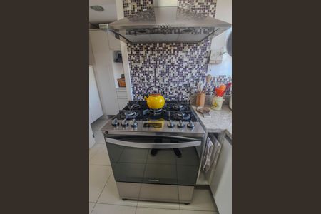 Apartamento à venda com 125m², 2 quartos e 2 vagas Apartamento à venda com 125m², 2 quartos e 2 vagasCozinha