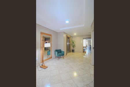 Apartamento à venda com 125m², 2 quartos e 2 vagas Apartamento à venda com 125m², 2 quartos e 2 vagasHall de entrada