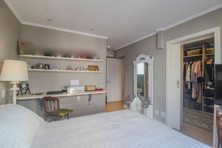 Apartamento à venda com 125m², 2 quartos e 2 vagas Apartamento à venda com 125m², 2 quartos e 2 vagasSuite