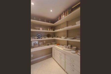 Apartamento à venda com 125m², 2 quartos e 2 vagas Apartamento à venda com 125m², 2 quartos e 2 vagasescritorio