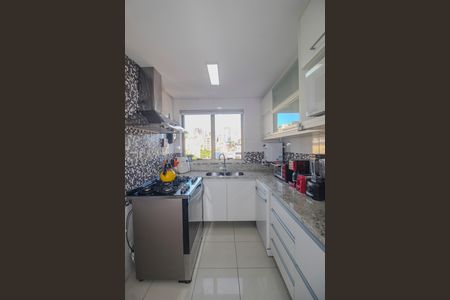 Apartamento à venda com 125m², 2 quartos e 2 vagas Apartamento à venda com 125m², 2 quartos e 2 vagasCozinha