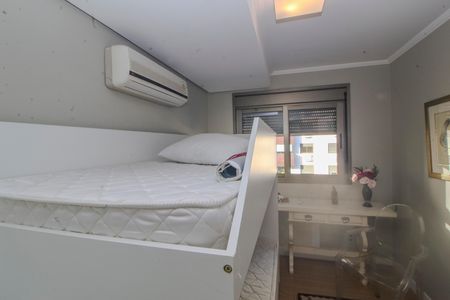 Apartamento à venda com 125m², 2 quartos e 2 vagas Apartamento à venda com 125m², 2 quartos e 2 vagasQuarto
