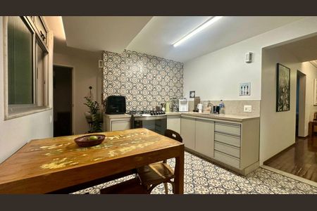 Apartamento à venda com 125m², 3 quartos e 1 vaga Apartamento à venda com 125m², 3 quartos e 1 vagaCozinha