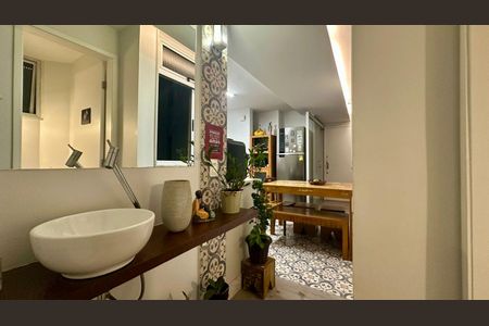 Apartamento à venda com 125m², 3 quartos e 1 vaga Apartamento à venda com 125m², 3 quartos e 1 vagaLavabo