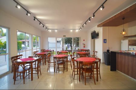 Casa de condomínio à venda com 55m², 3 quartos e 2 vagasÁrea comum - Salão de festas