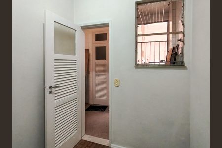Apartamento para alugar com 128m², 4 quartos e 2 vagas Apartamento para alugar com 128m², 4 quartos e 2 vagasQuarto de Serviço