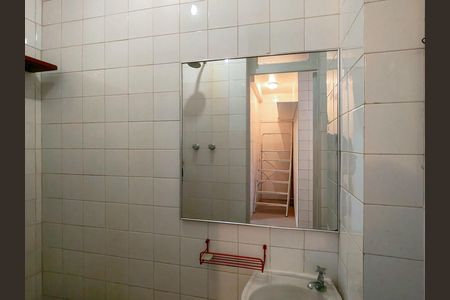 Apartamento para alugar com 128m², 4 quartos e 2 vagas Apartamento para alugar com 128m², 4 quartos e 2 vagasBanheiro de serviço
