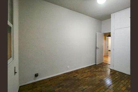Apartamento para alugar com 128m², 4 quartos e 2 vagas Apartamento para alugar com 128m², 4 quartos e 2 vagasQuarto 4