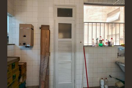 Apartamento para alugar com 128m², 4 quartos e 2 vagas Apartamento para alugar com 128m², 4 quartos e 2 vagasÁrea de Serviço