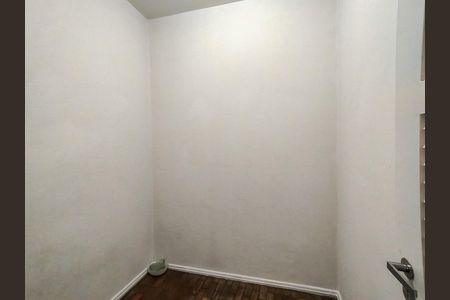 Apartamento para alugar com 128m², 4 quartos e 2 vagas Apartamento para alugar com 128m², 4 quartos e 2 vagasQuarto de Serviço