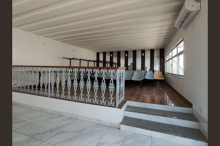Apartamento para alugar com 128m², 4 quartos e 2 vagas Apartamento para alugar com 128m², 4 quartos e 2 vagasÁrea comum - Salão de festas 2