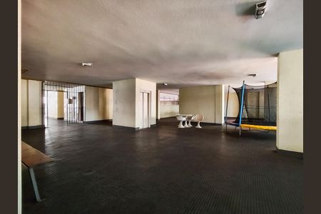 Apartamento para alugar com 128m², 4 quartos e 2 vagas Apartamento para alugar com 128m², 4 quartos e 2 vagasÁrea comum - Playground
