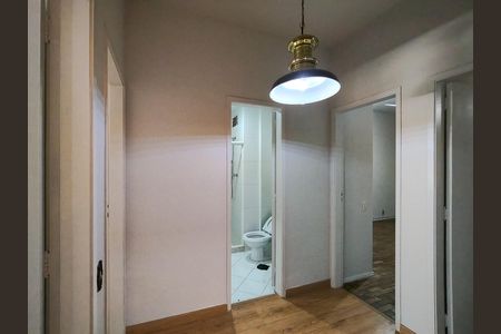 Apartamento para alugar com 128m², 4 quartos e 2 vagas Apartamento para alugar com 128m², 4 quartos e 2 vagasCorredor