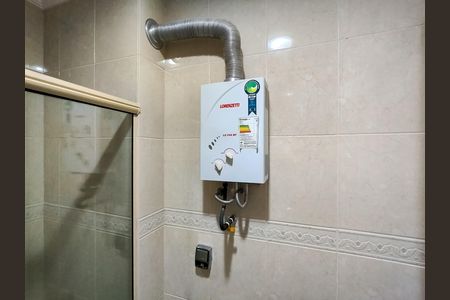 Apartamento para alugar com 128m², 4 quartos e 2 vagas Apartamento para alugar com 128m², 4 quartos e 2 vagasBanheiro 2