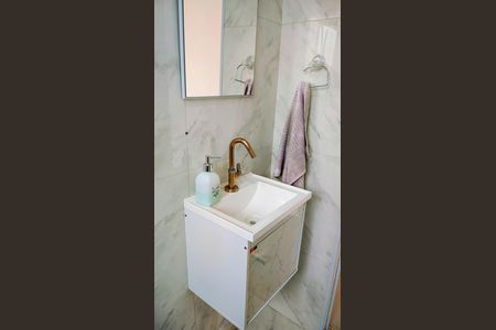 Apartamento para alugar com 42m², 2 quartos e sem vaga Apartamento para alugar com 42m², 2 quartos e sem vagaBanheiro