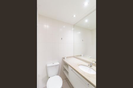 Apartamento à venda com 60m², 2 quartos e 1 vaga Apartamento à venda com 60m², 2 quartos e 1 vagaBanheiro da suíte