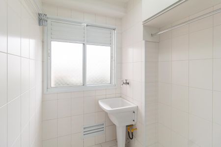 Apartamento à venda com 60m², 2 quartos e 1 vaga Apartamento à venda com 60m², 2 quartos e 1 vagaCozinha e área de serviço