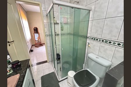 Casa à venda com 341m², 6 quartos e 2 vagasBanheiro da Suíte