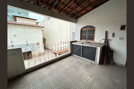 Casa à venda com 341m², 6 quartos e 2 vagasÁrea comum