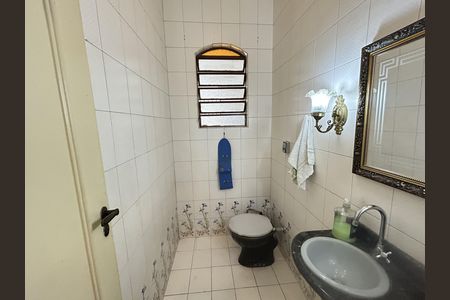 Casa à venda com 341m², 6 quartos e 2 vagasLavabo 