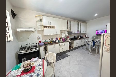 Casa à venda com 341m², 6 quartos e 2 vagasCozinha