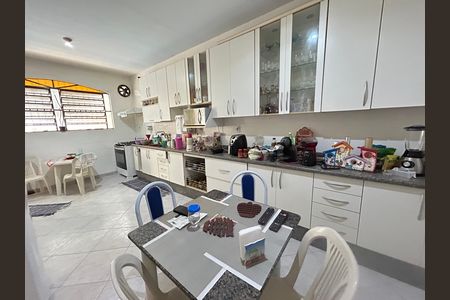 Casa à venda com 341m², 6 quartos e 2 vagasCozinha