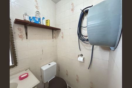 Casa à venda com 341m², 6 quartos e 2 vagasLavabo