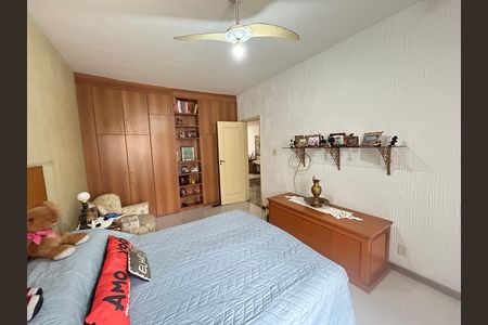 Casa à venda com 341m², 6 quartos e 2 vagasQuarto 3 - Suíte