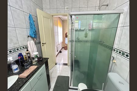 Casa à venda com 341m², 6 quartos e 2 vagasBanheiro da Suíte