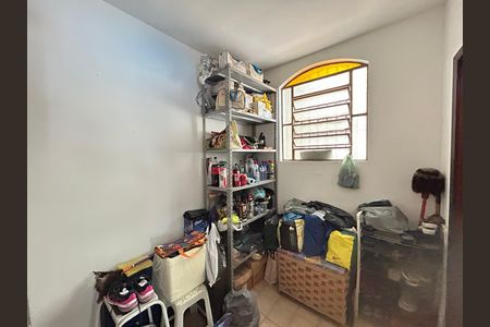 Casa à venda com 341m², 6 quartos e 2 vagasQuarto de Serviço