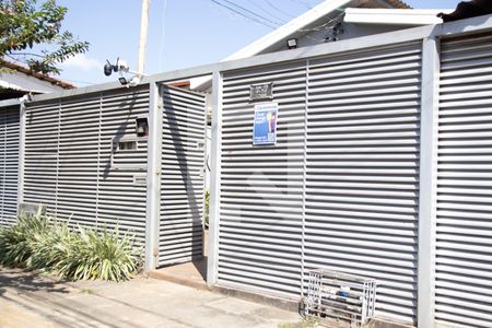 Casa para alugar com 180m², 4 quartos e 2 vagas Casa para alugar com 180m², 4 quartos e 2 vagasFachada