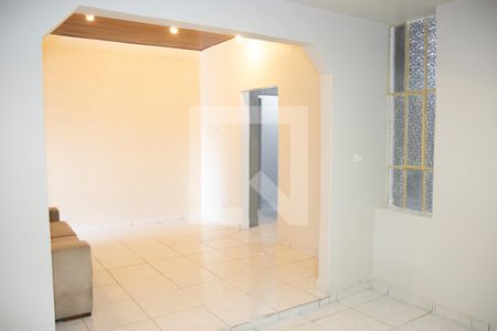 Casa para alugar com 180m², 4 quartos e 2 vagas Casa para alugar com 180m², 4 quartos e 2 vagasSala 02