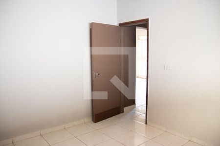 Casa para alugar com 180m², 4 quartos e 2 vagas Casa para alugar com 180m², 4 quartos e 2 vagasQuarto 01