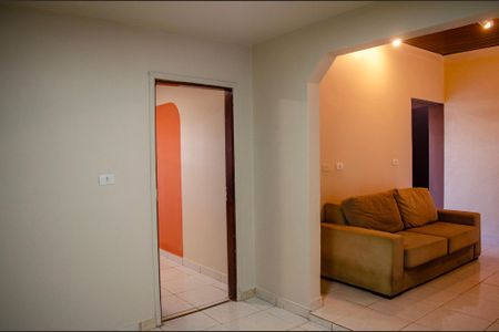 Sala de casa para alugar com 4 quartos, 180m² em Setor Central, Goiânia