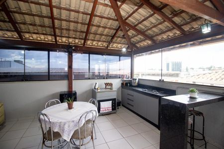 Apartamento à venda com 135m², 3 quartos e 2 vagasCobertura