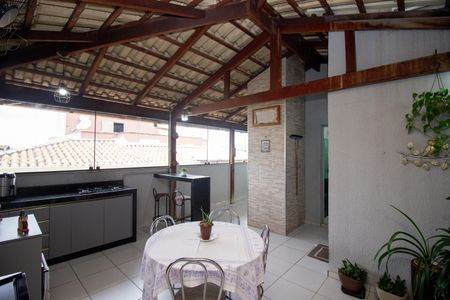 Apartamento à venda com 135m², 3 quartos e 2 vagasCobertura