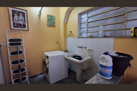 Casa à venda com 291m², 3 quartos e 3 vagasÁrea de Serviço 