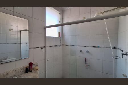 Casa à venda com 291m², 3 quartos e 3 vagasBanheiro Social 