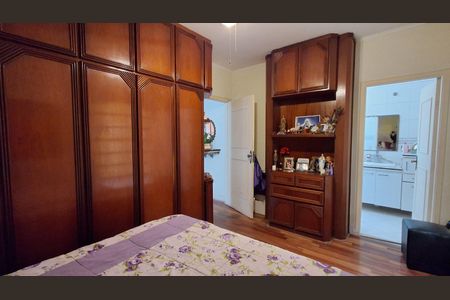 Casa à venda com 291m², 3 quartos e 3 vagasSuíte 